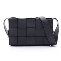 BOTTEGA VENETA 寶緹嘉 Small Cassette 肩背包 黑色 羊皮