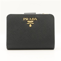 PRADA 普拉達 扣式中夾 黑色 Saffiano 牛皮 1MLO18